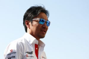 Haas en riesgo: Jefe de equipo Komatsu advierte sobre insostenible escasez de personal