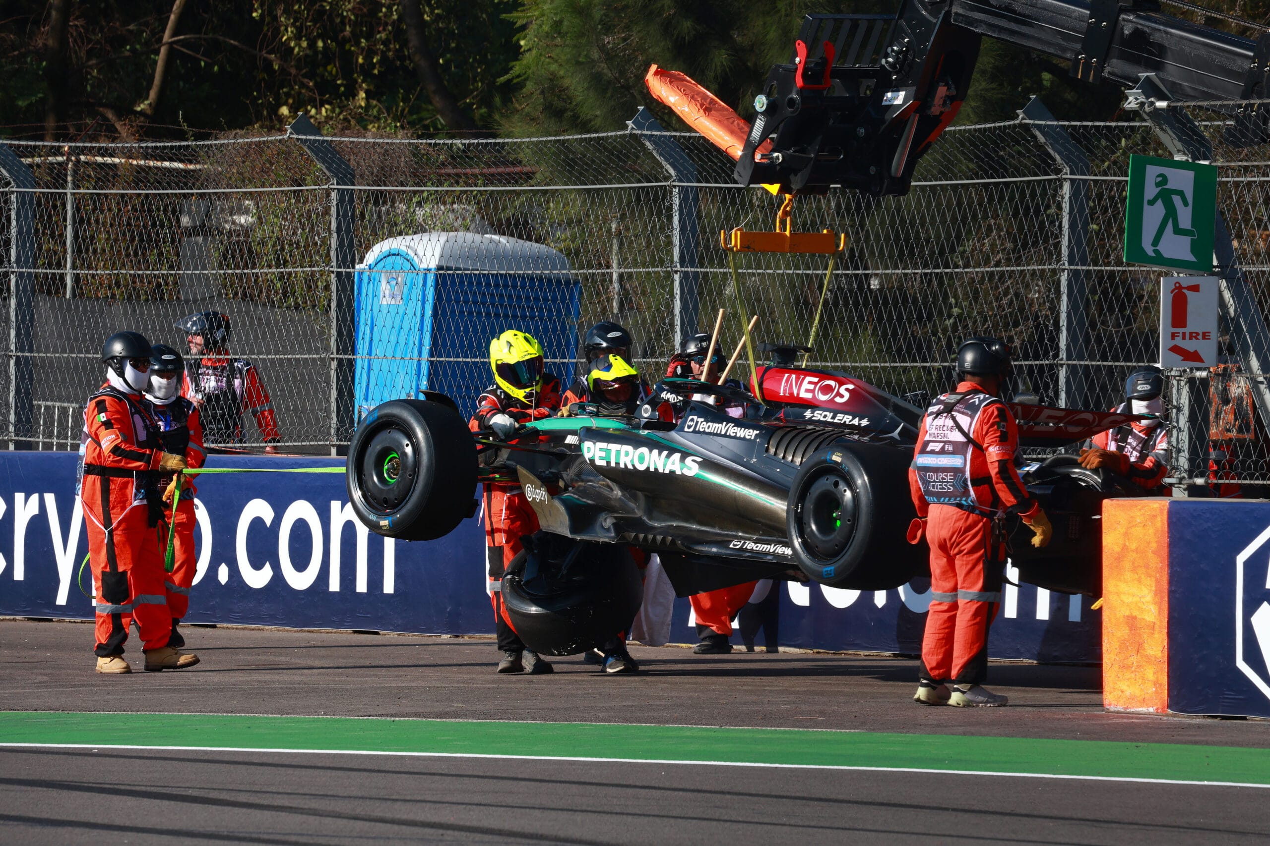 Mercedes a punto de superar límite presupuestario en 2024, revela Toto Wolff
