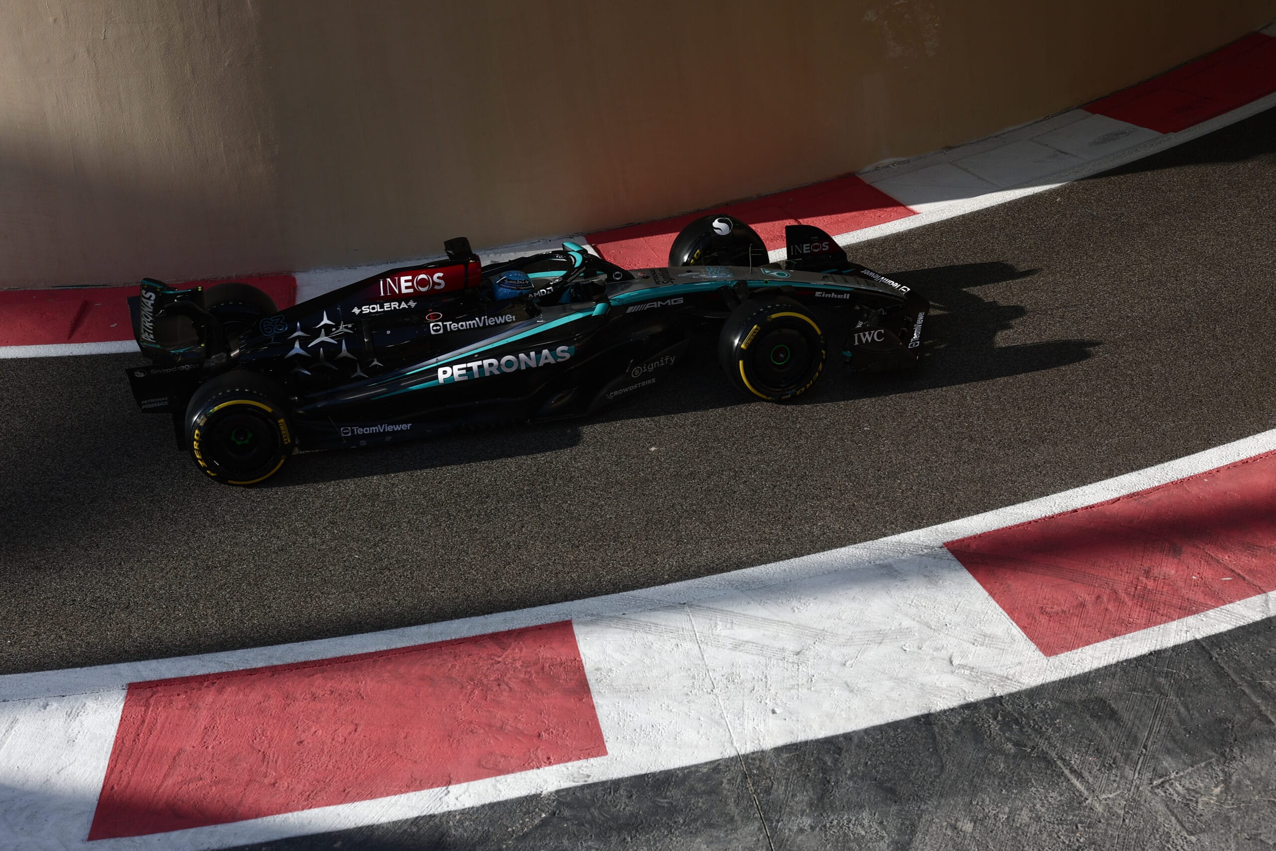 Mercedes rompe la tradición: Presentará el W16 en Bahrein para la temporada 2025