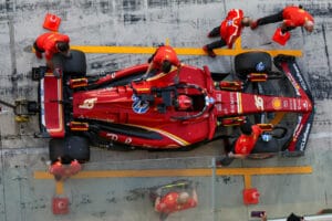 Ferrari celebra xito financiero 2024: promete generoso bono a empleados