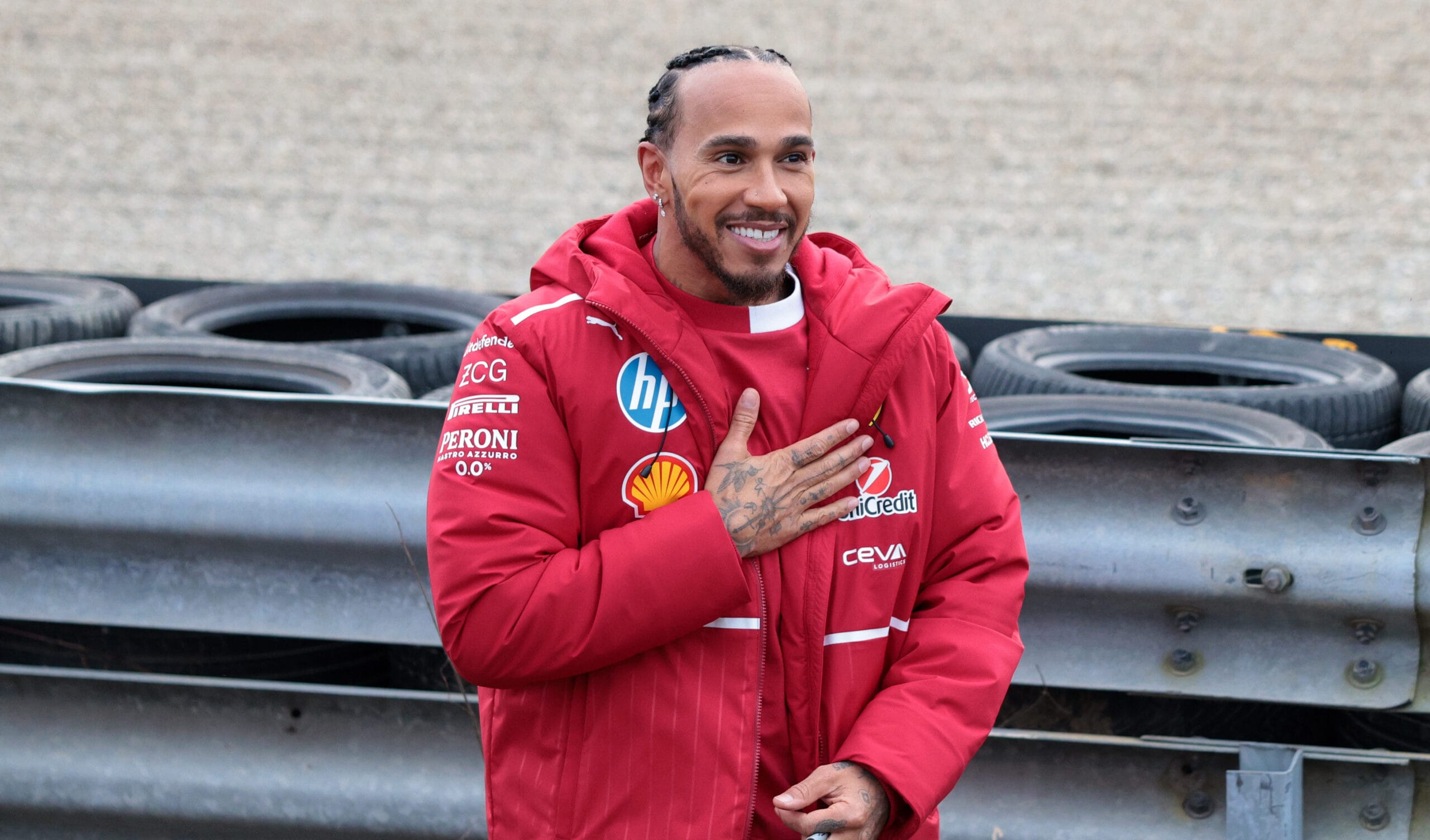 Lewis Hamilton se adapta al SF-25 de Ferrari