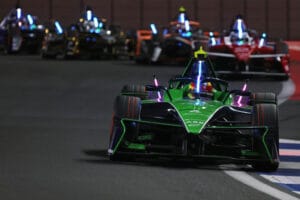 Oliver Rowland Triumphs in Fourth ePrix: Vandoorne Faces Setback, Dutch Duo Struggles