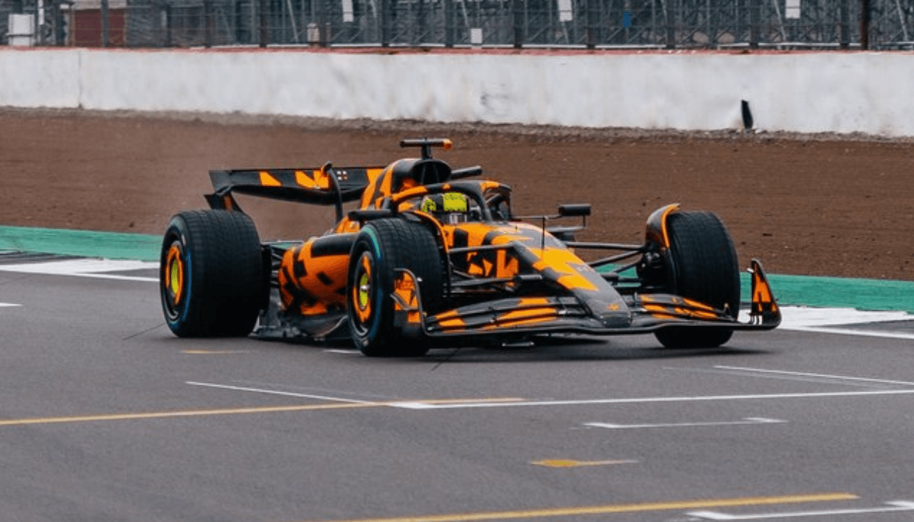Primer vistazo al McLaren MCL39: Norris y Piastri desvelan blido 2025 en Silverstone