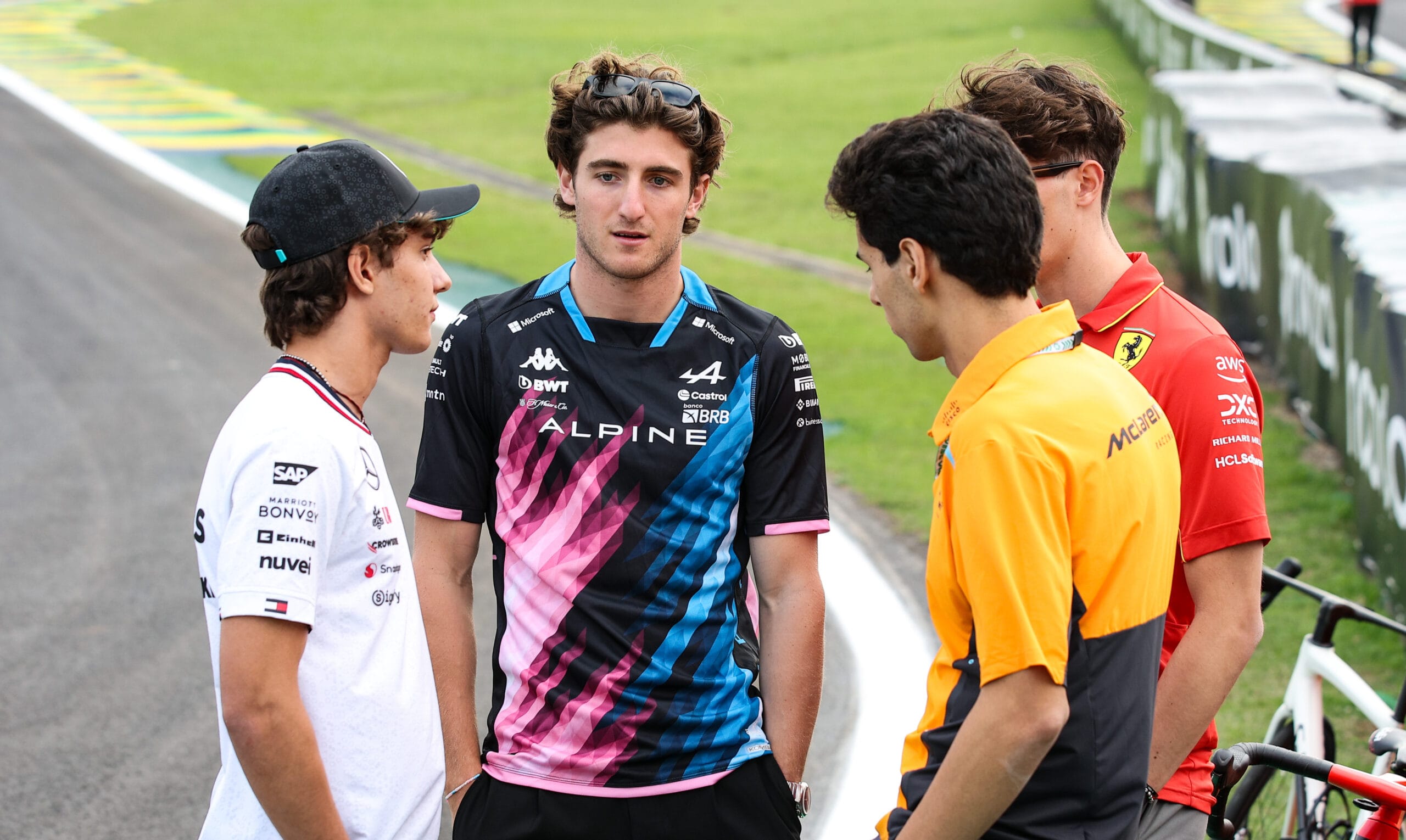 Temporada 2025 de F1: Conociendo a los cinco novatos en el documental 'Rookies'