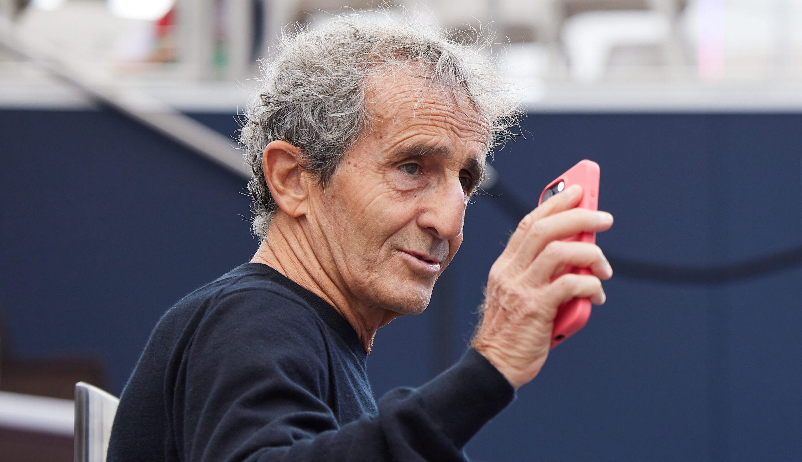 Alain Prost lucha contra el acoso en lnea tras "Senna