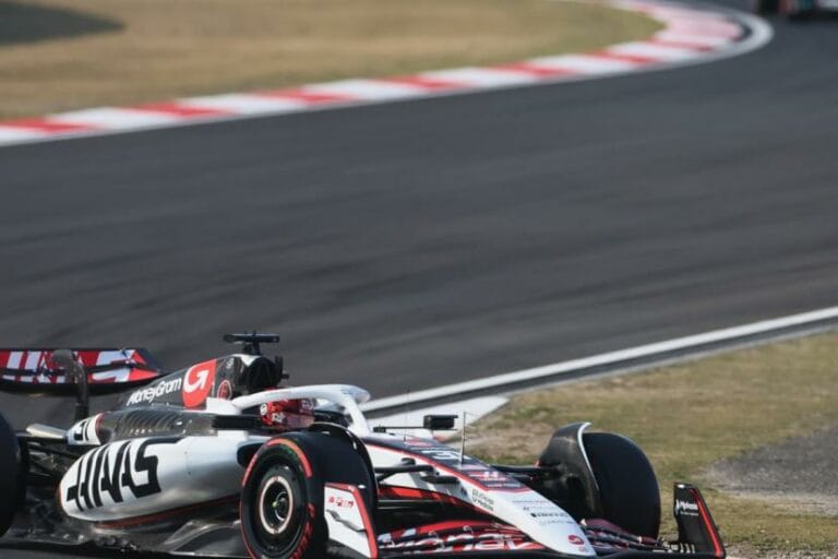 Esteban Ocon recupera confianza con Haas en China