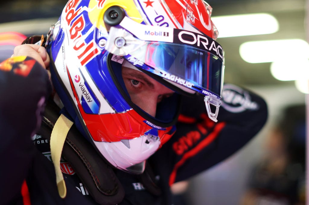 Hamilton Claims Ferrari's First Pole Verstappen P2 in Shanghai