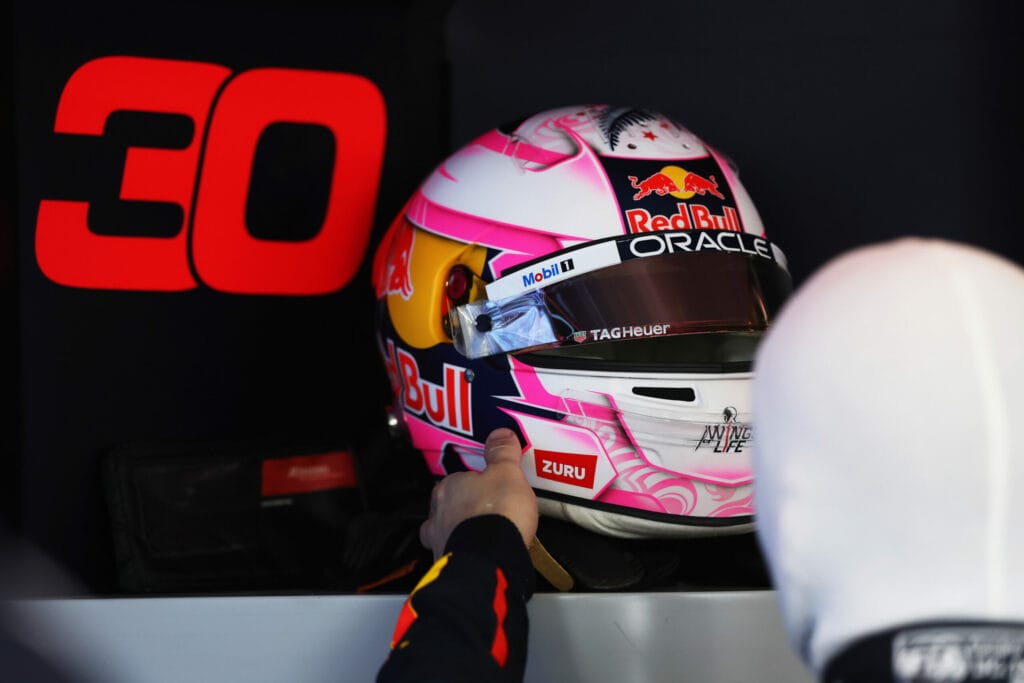 Liam Lawson Faces Pit Lane Start at Chinese GP