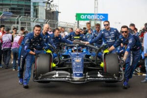 Sainz's Williams Chassis Rumors Debunked by Vowles