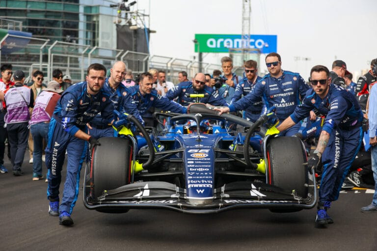 Sainz's Williams Chassis Rumors Debunked by Vowles