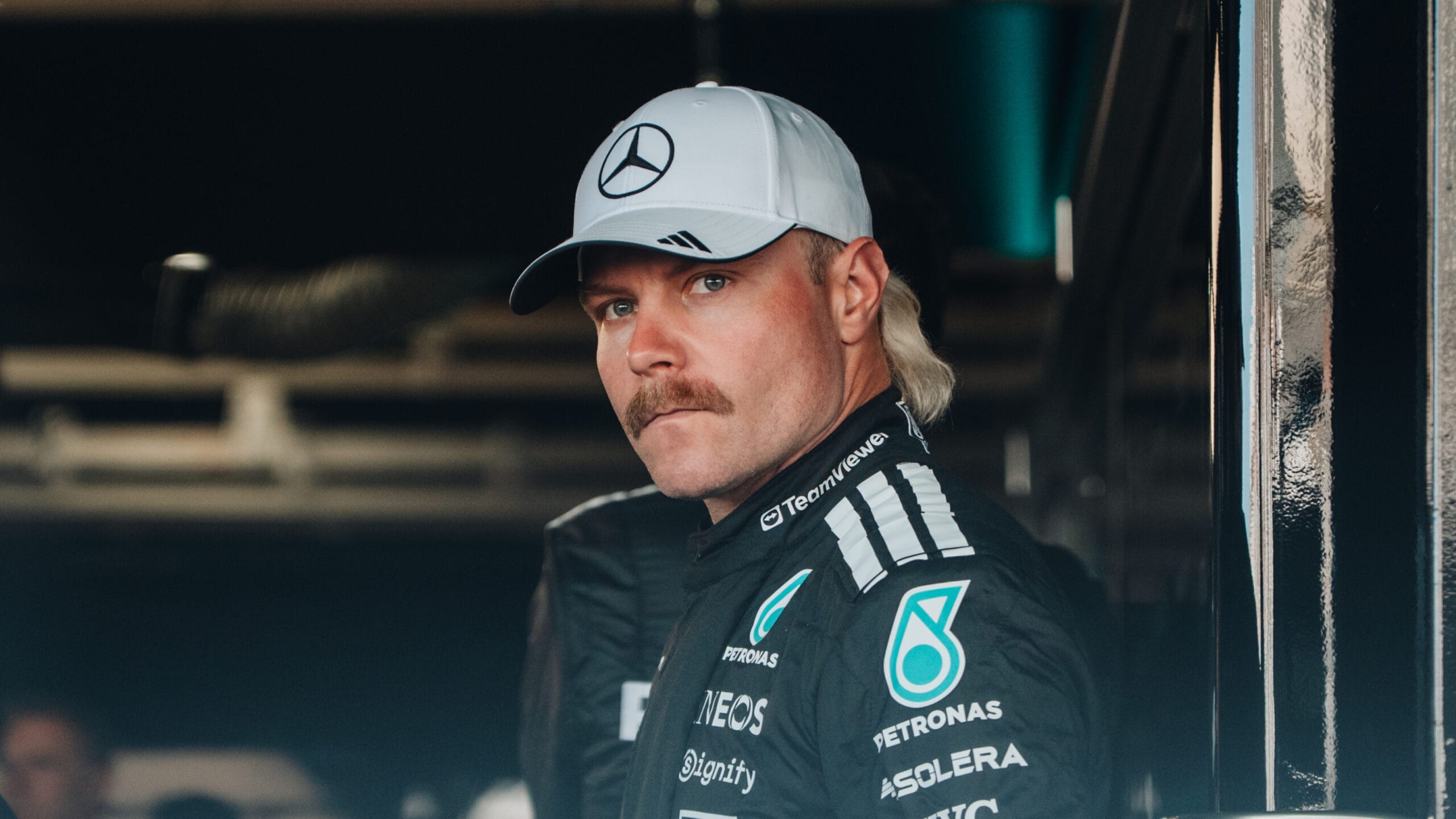 Antonelli brilla en F1 con Bottas como mentor clave