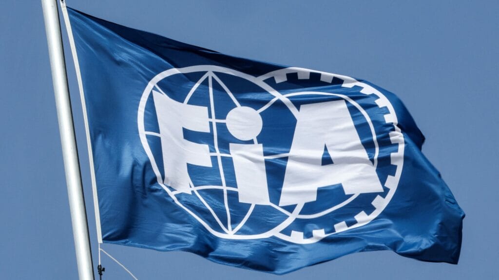 FIA Considers V10 Engines at Bahrain GP Meeting