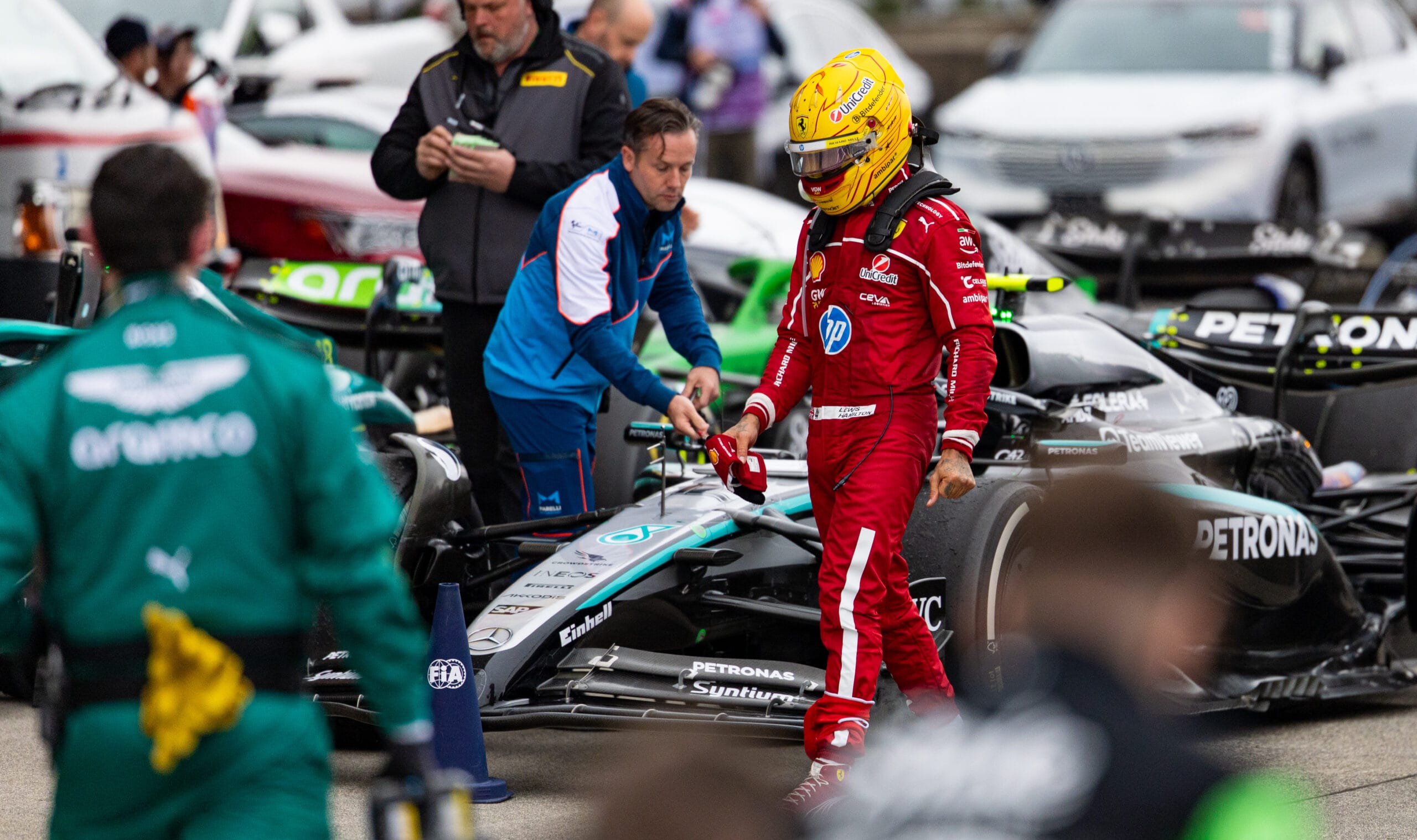 Hamilton lucha en Suzuka Ferrari sufre inicio difcil