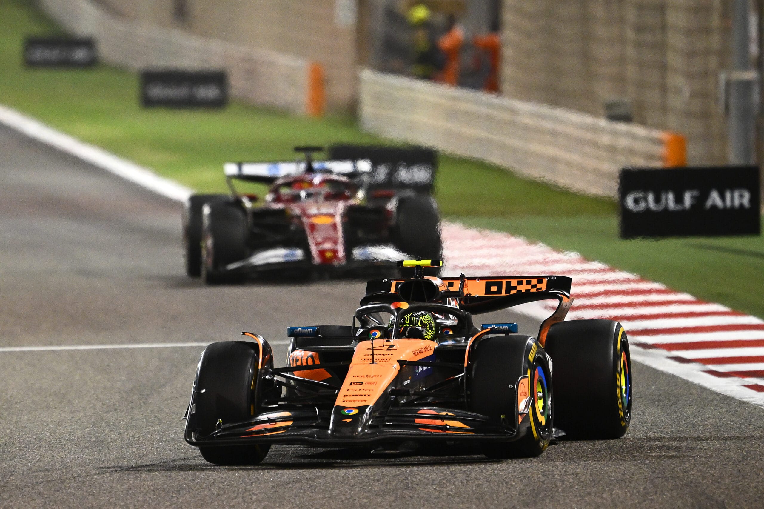 Leclerc sin ritmo Norris lo supera en Bahrein