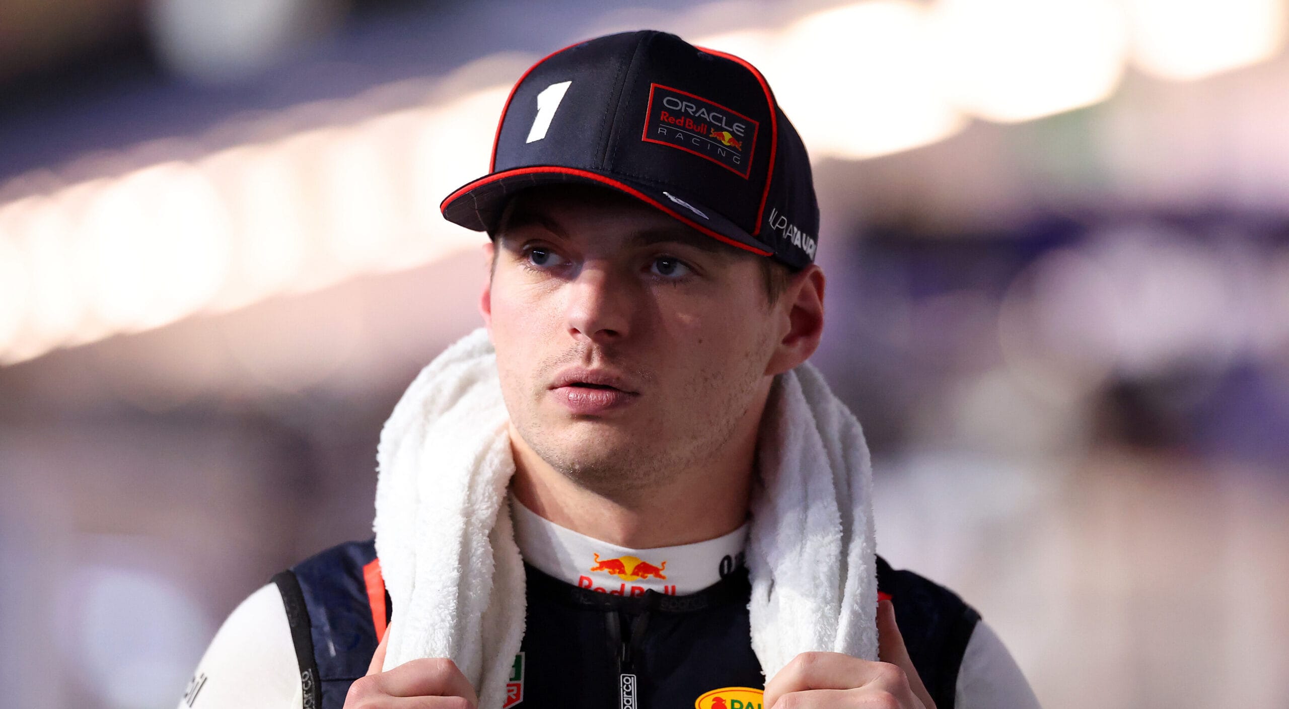 Montoya duda del motor Red Bull Verstappen a Mercedes?