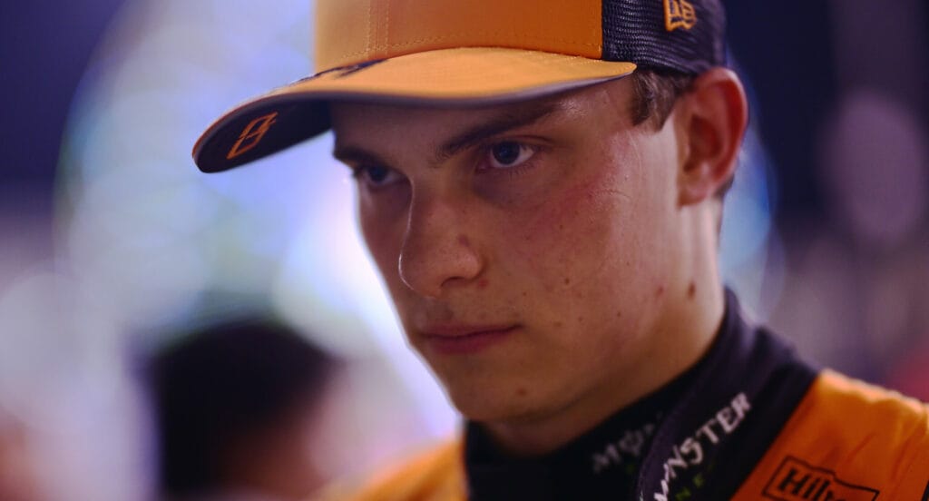 Piastri Claims Bahrain Pole Norris Struggles in Qualifying
