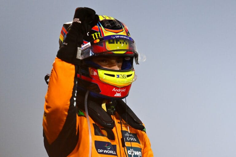 Piastri vence a Verstappen con triunfo dominante en GP