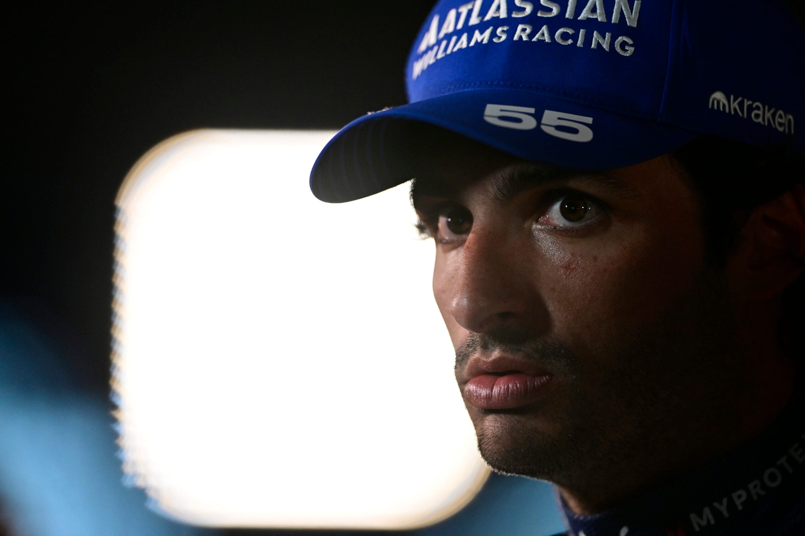 Sainz y Hamilton se preparan para un duelo en Jeddah