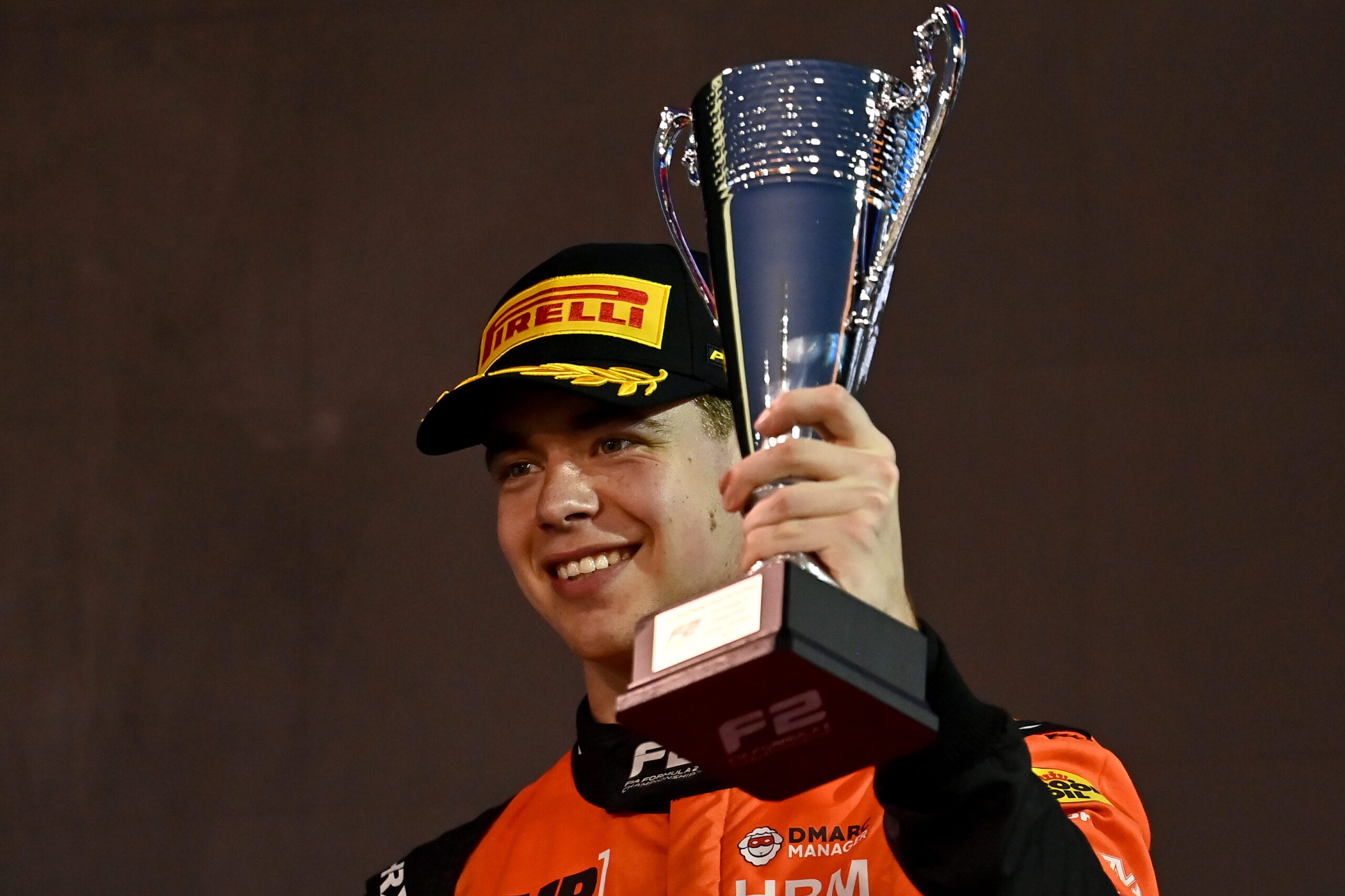 Verschoor brilla con podio en sprint de F2 en Bahrein