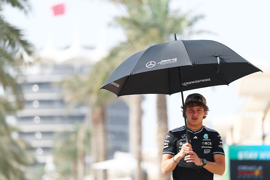 Verstappen Hunts in Bahrain's Intense Heat