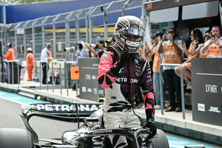 Antonelli brilla en Miami con pole histrica y tercer lugar