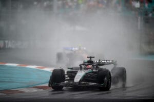 Antonelli y Piastri desafan la lluvia en Miami