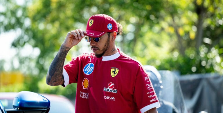 Hamilton lucha con Ferrari antes del GP de Emilia-Romagna