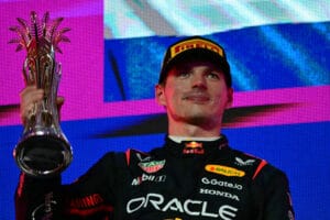 Hlkenberg Hamilton y Russell felicitan a Verstappen pap