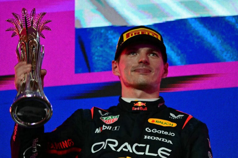 Hlkenberg Hamilton y Russell felicitan a Verstappen pap