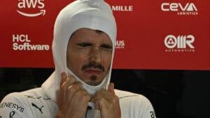 Leclerc ausente en Imola Zhou listo para reemplazarlo