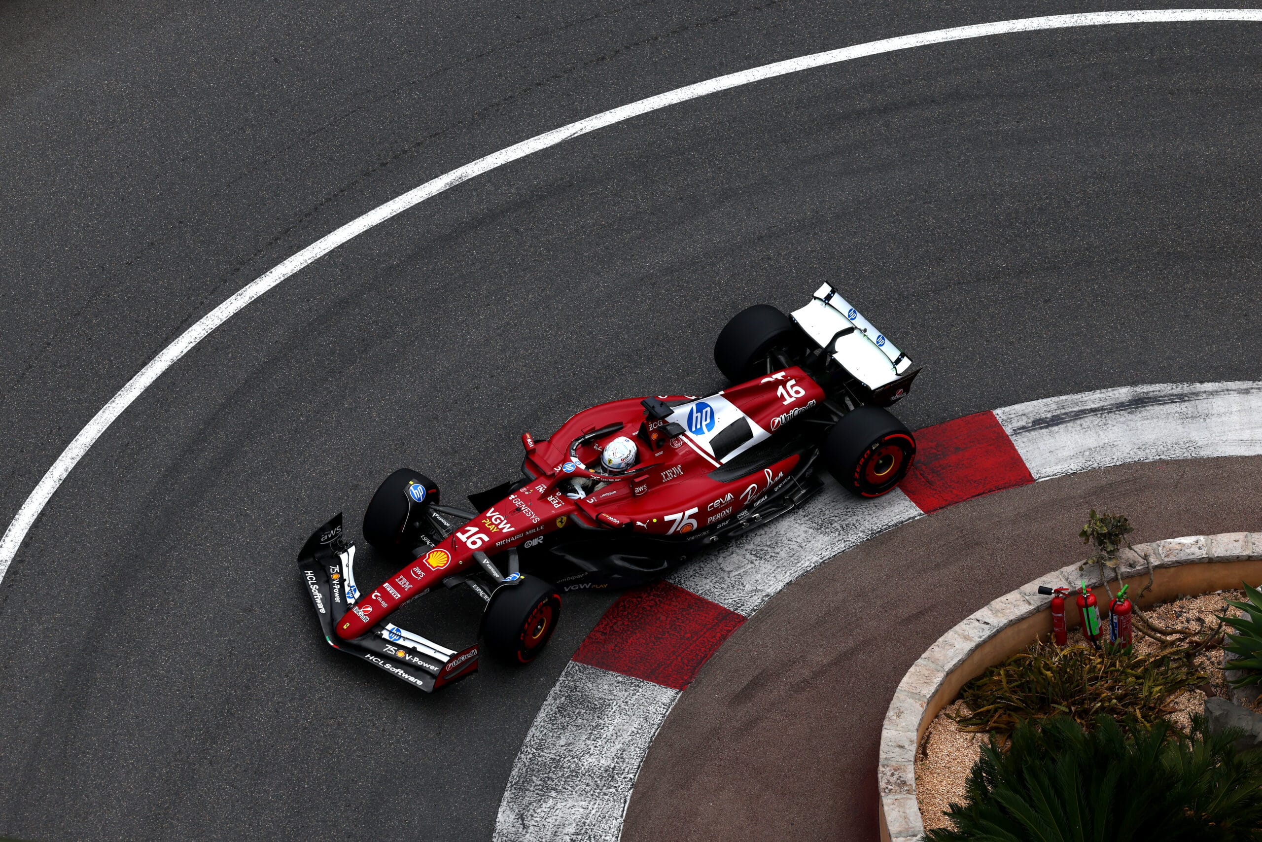 Leclerc brilla en Mnaco Verstappen acecha de cerca