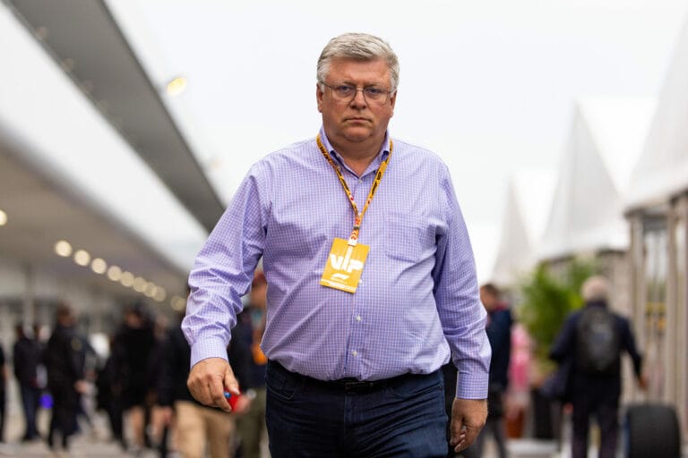 Otmar Szafnauer planea un duodcimo equipo en F1