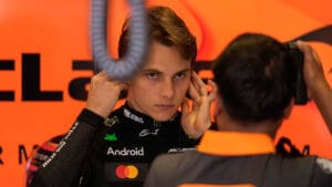 Piastri busca otra victoria tras lograr pole en Imola