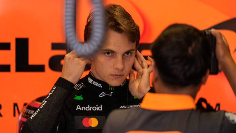 Piastri busca otra victoria tras lograr pole en Imola
