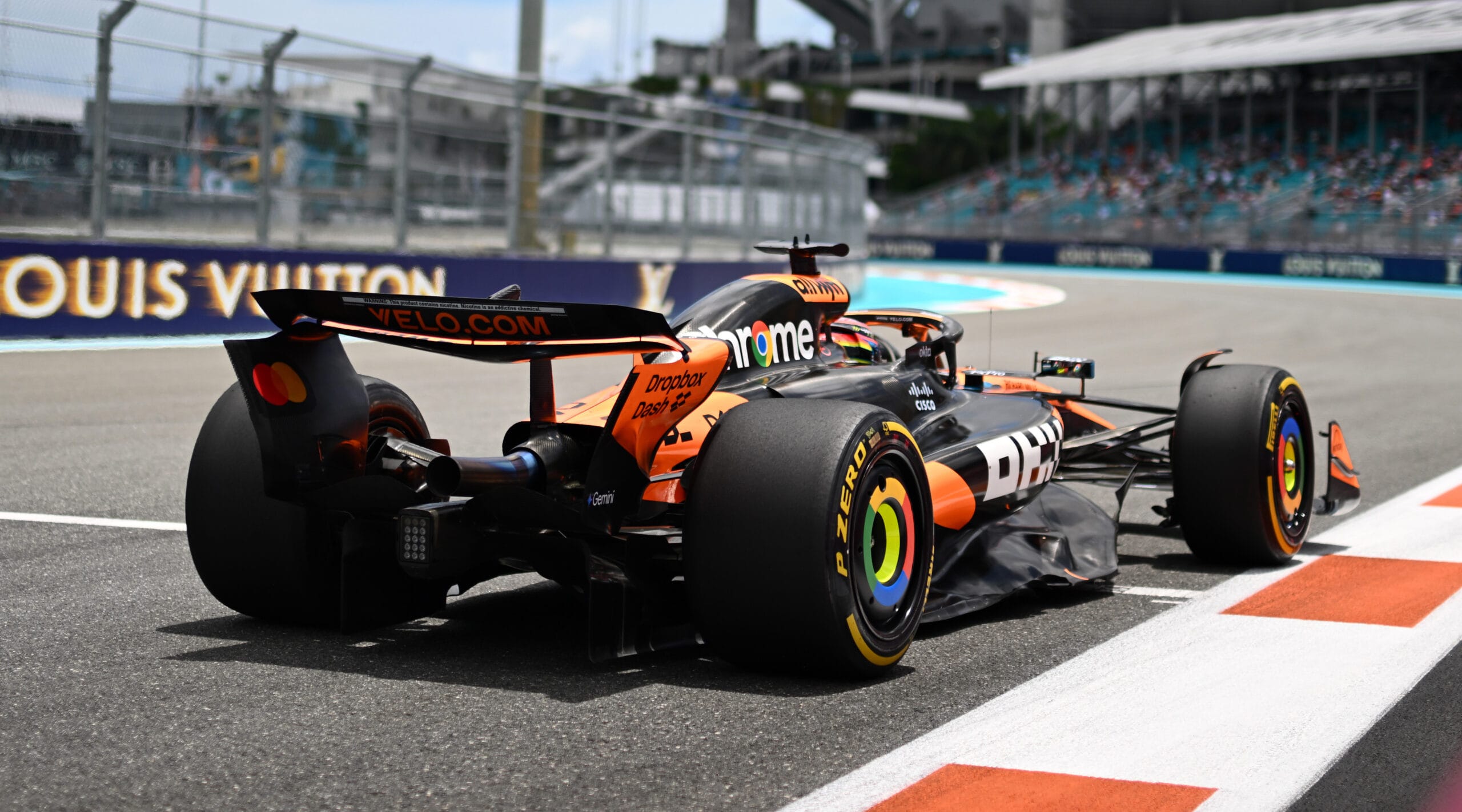 Piastri lidera prctica en Miami Verstappen tercero como padre
