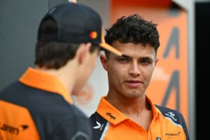 Piastri Outpaces Norris in MCL39 Battle