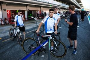 Piastri y Lawson brillan en el da de medios en Barcelona