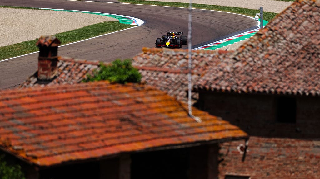 Piastri y Norris brillan en Imola Verstappen lucha