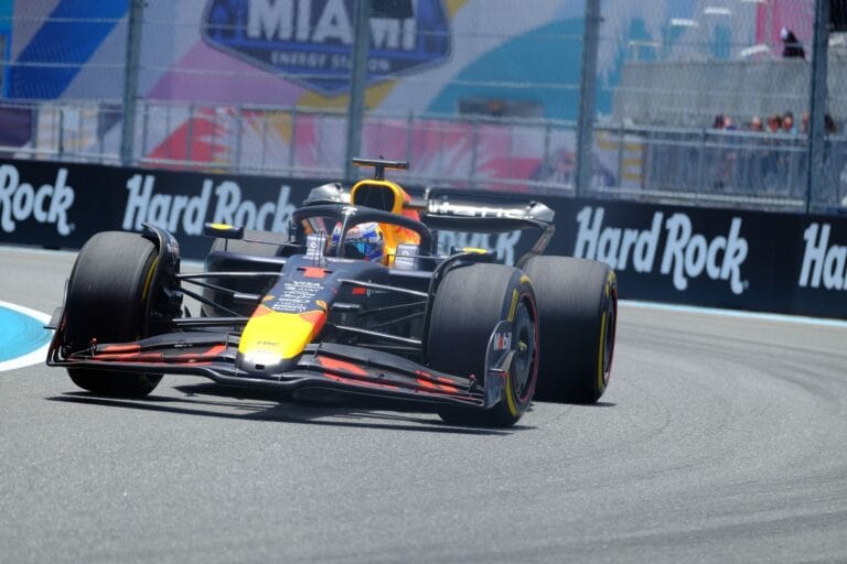 Verstappen en pole en Miami Alonso eliminado en Q1