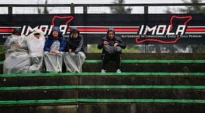 Verstappen listo para la batalla en Imola bajo amenaza de lluvia
