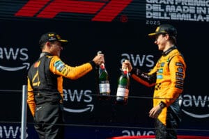 Verstappen triunfa en Imola Horner advierte a McLaren