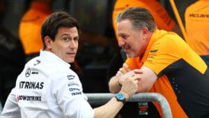 Wolff defiende a McLaren ante crticas de Red Bull