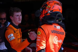 Alex Dunne descalificado en Austria Verschoor lidera F2