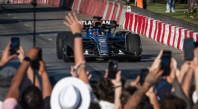 Carlos Sainz lidera el debut del GP de Madrid en 2026