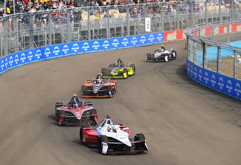 De Vries penalizado en Yakarta Ticktum gana el ePrix