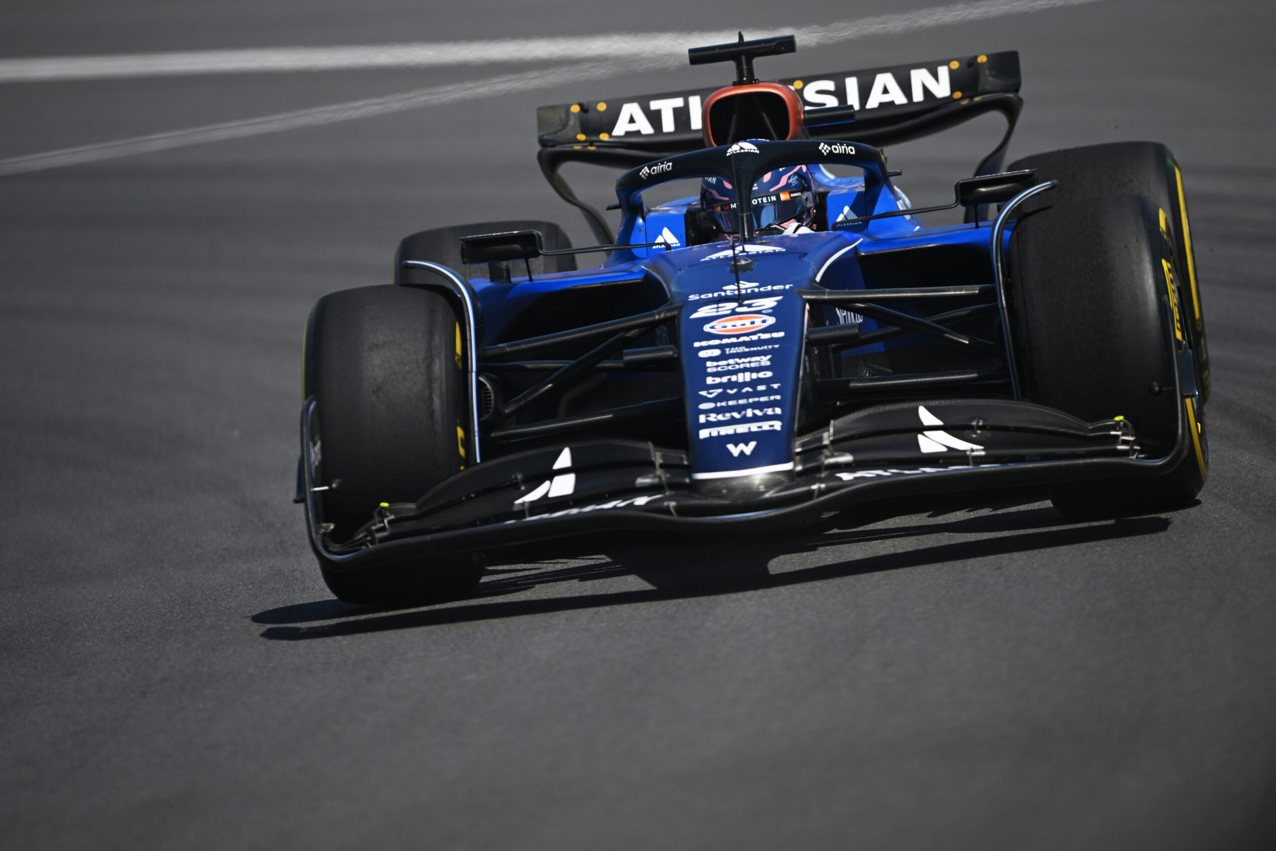 Fallo de motor deja a Albon fuera del GP de Canad