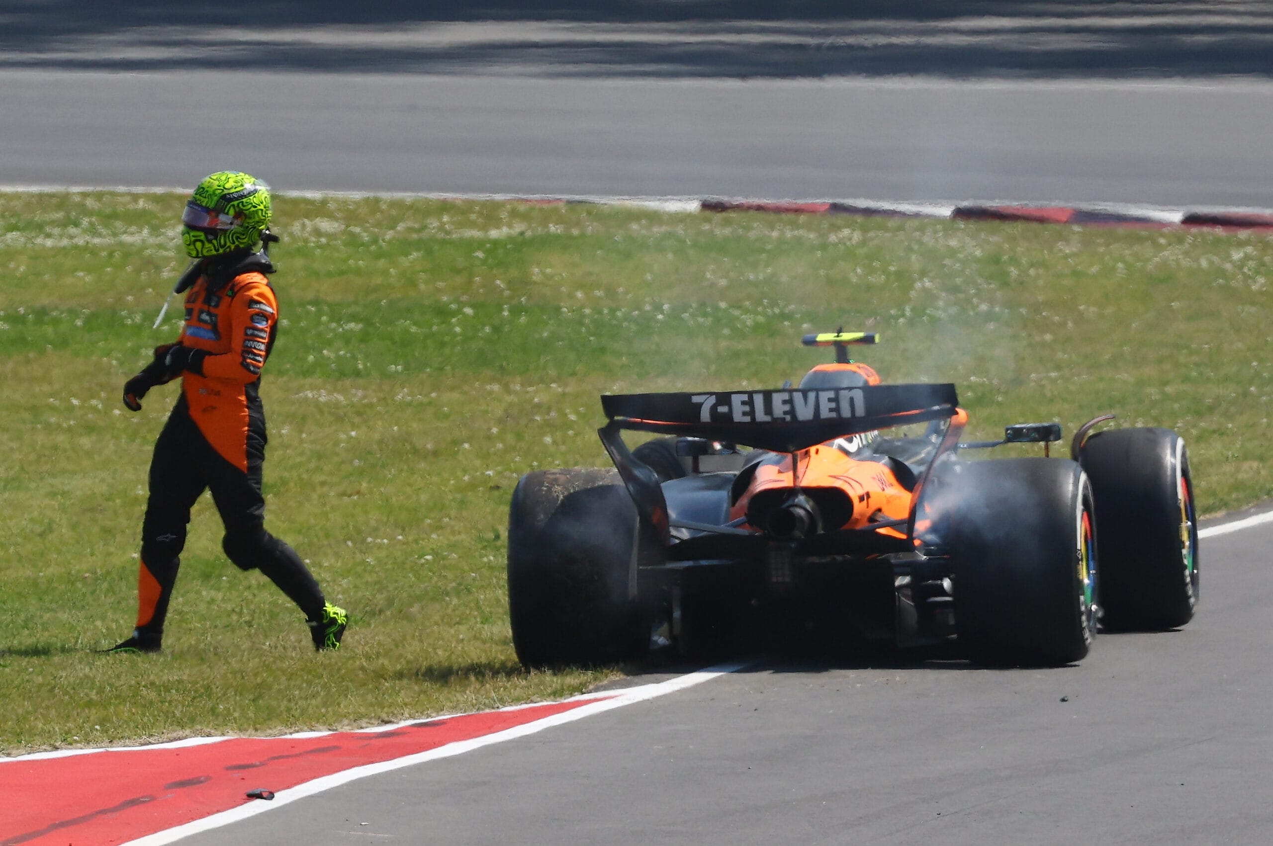 George Russell brilla en Canad Verstappen se acerca