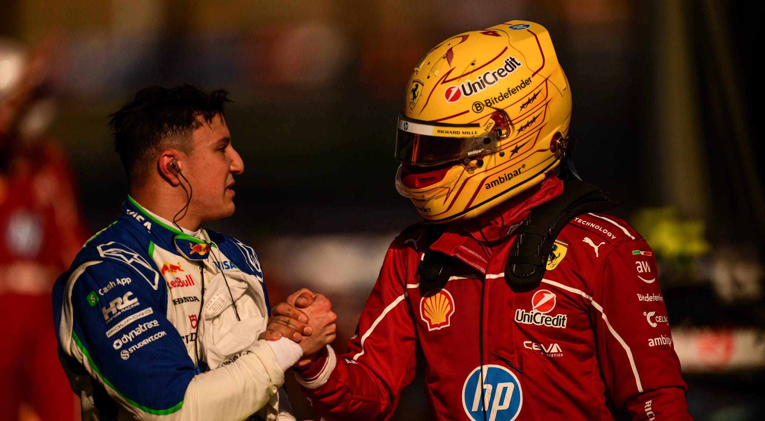 Isack Hadjar elogia a Hamilton como piloto completo