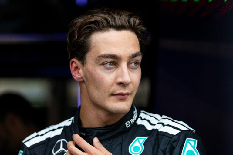 Russell lidera entrenamientos en Canad Mercedes resurge