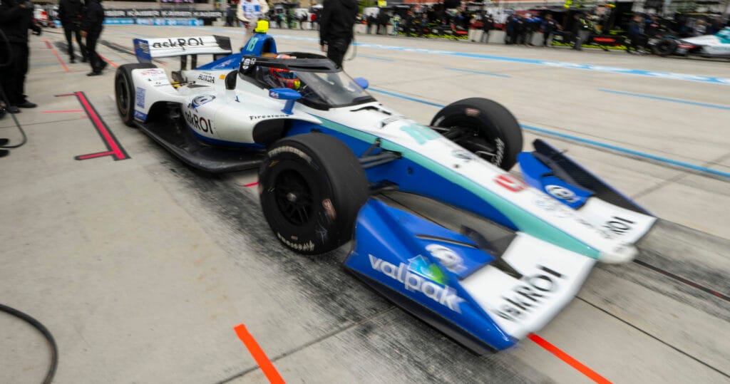 VeeKay's Detroit GP Hopes Dashed by Engine Trouble